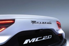 16831-MaseratiMC20